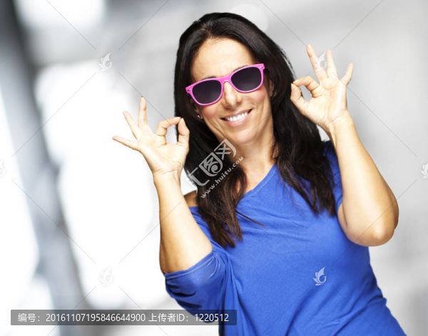 好女人的手勢(shì)