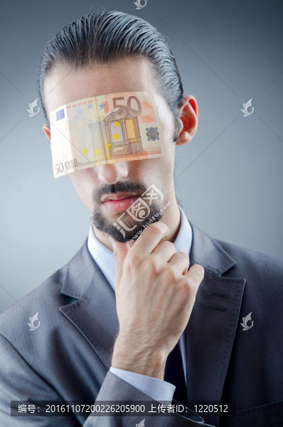 被金錢蒙蔽的商人