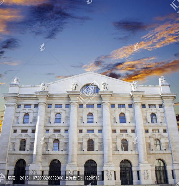Palazzo,della,Borsa。戲劇性的天空交換建筑；米蘭