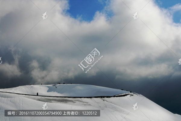 埃特納火山；西西里島被白雪覆蓋的火山
