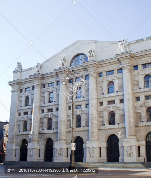 Palazzo,della,Borsa。戲劇性的天空交換建筑；米蘭