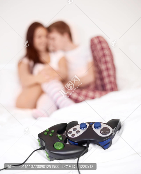 電腦游戲操縱桿