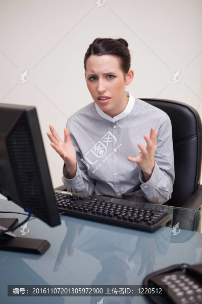 商人似乎是混淆