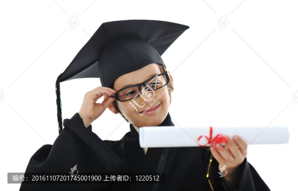 畢業(yè)文憑小學(xué)生；成功小學(xué)