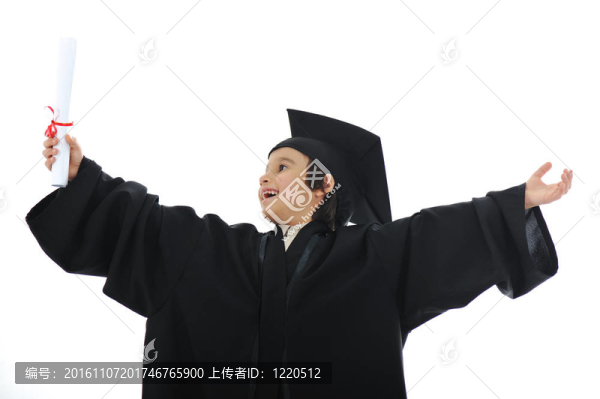畢業(yè)文憑小學(xué)生；成功小學(xué)
