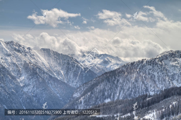 冬季高山景觀