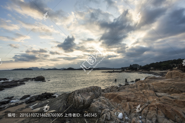 風(fēng)動石景區(qū)