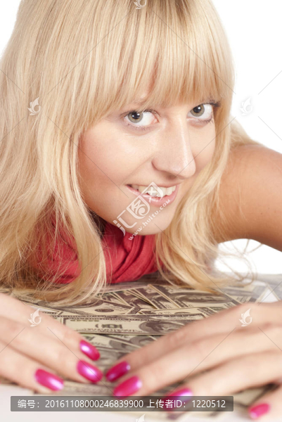 帶現(xiàn)金的快樂女孩