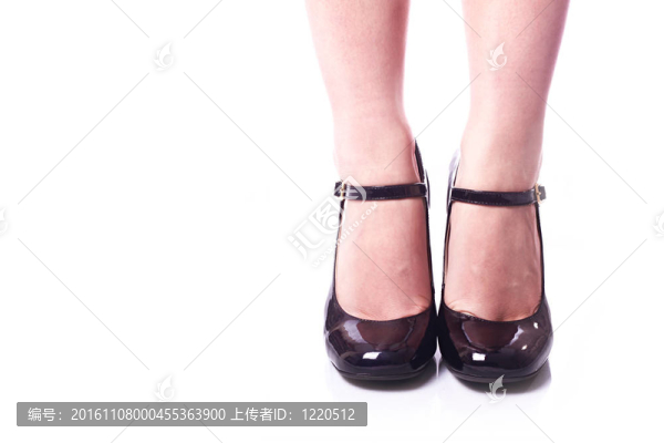 黑人女性的鞋子