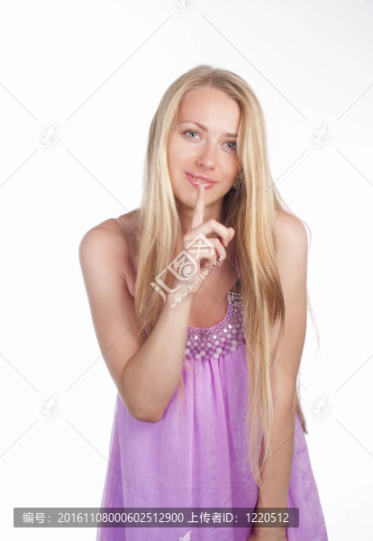 可愛的金發(fā)女郎