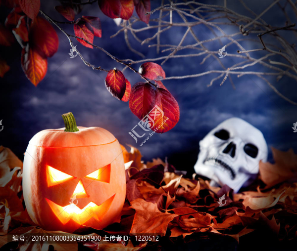 萬圣節(jié)南瓜南瓜在烏云密布