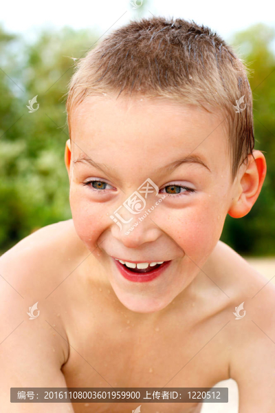 快樂的男孩