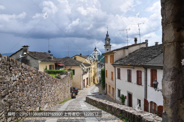 對(duì)compiano全景。Emilia,Romagna。意大利.