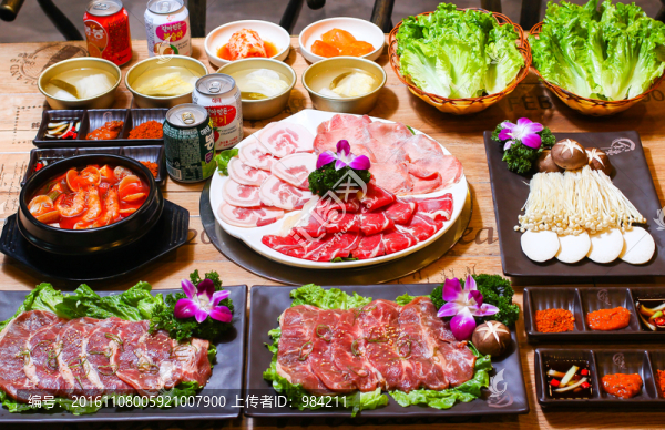 韓式烤肉套餐,韓式烤肉大合照