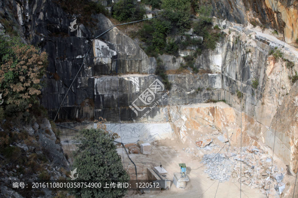大理石采石場——濱海阿爾卑斯山脈；Carrara；托斯卡納；意大利