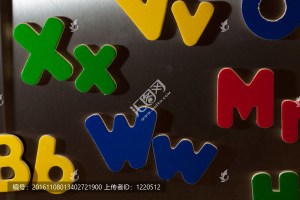 彩色字母