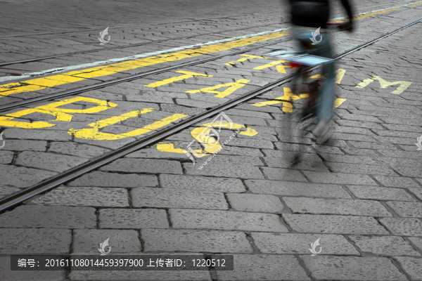 自行車和電車軌道