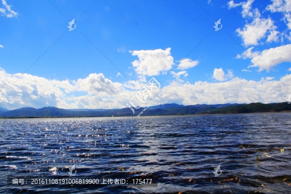 高山湖泊