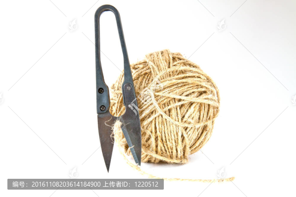 剪刀和線球