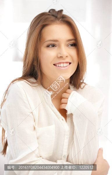 幸福和微笑的女人