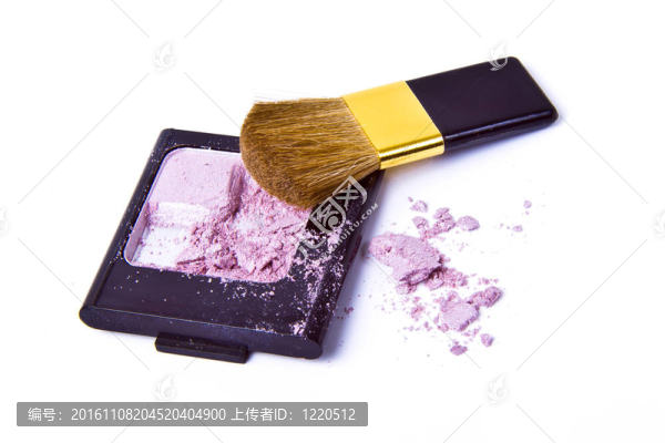壓碎的眼影