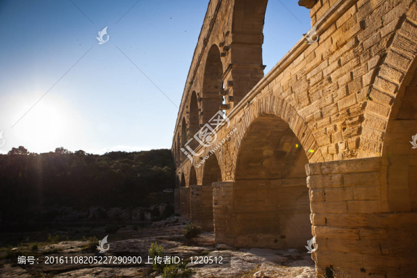 Pont,du,Gard；法國(guó)朗格多克-魯西榮；法國(guó)