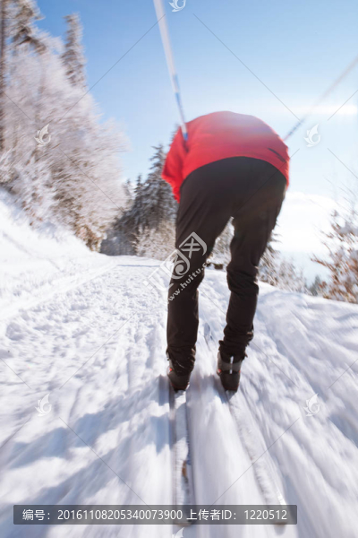 越野滑雪：年輕人越野滑雪