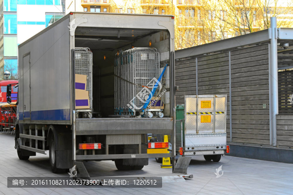 送貨車