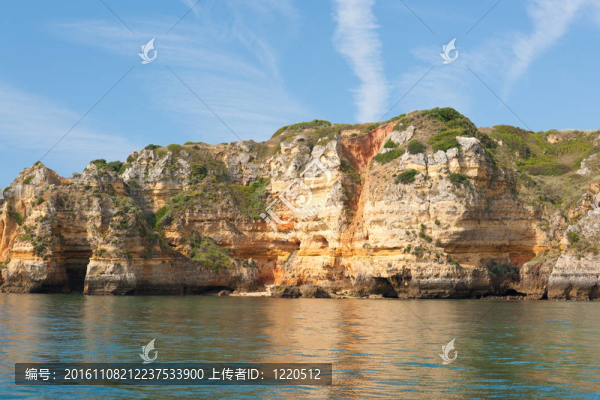 大西洋的巖石山沐浴