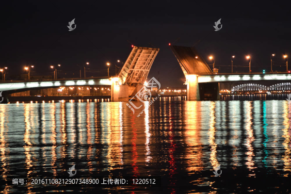 圣彼得堡之夜