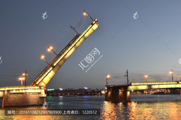 圣彼得堡之夜