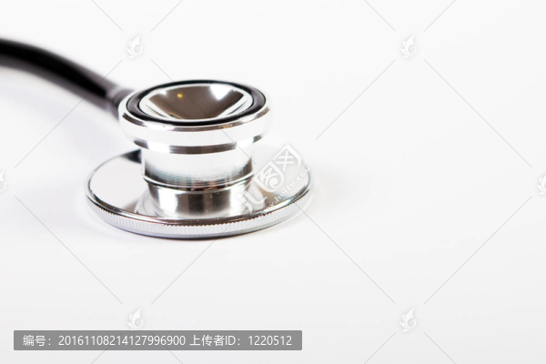 關(guān)閉了聽(tīng)診器的白