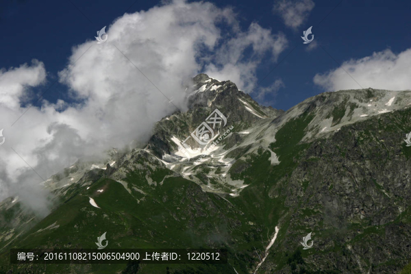 貝拉米夏季山峰