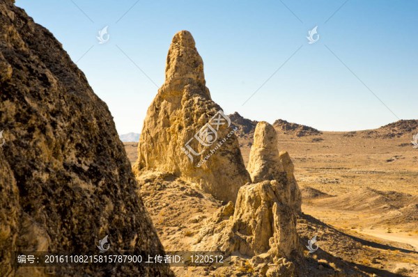 天然堿尖峰石陣