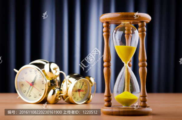 時(shí)間概念與鬧鐘和沙漏