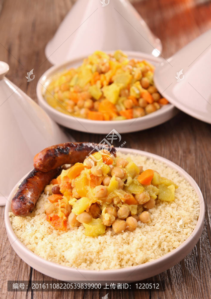 tajine；蒸粗麥粉
