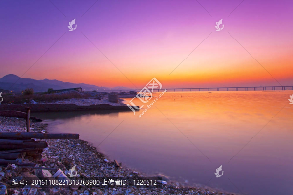 香港沿海岸的日落