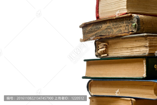 白色背景上的一堆書