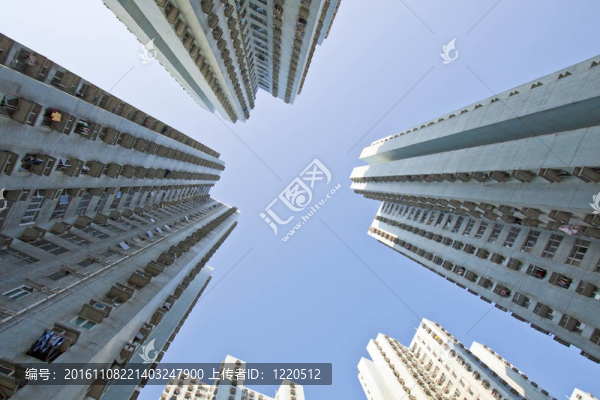 香港的公寓樓在天