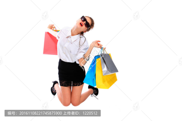 可愛的女人與購物袋