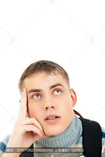 接近年輕人仰視