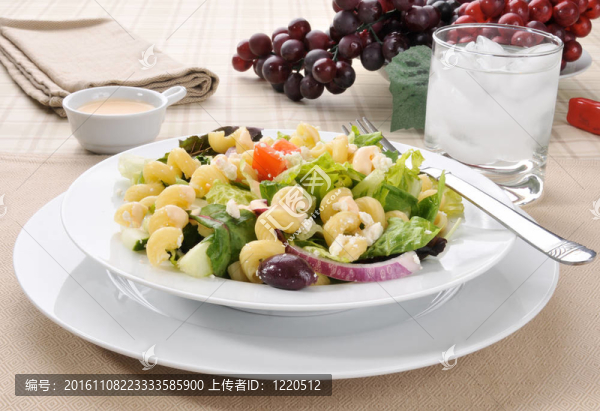 地中海面食沙拉