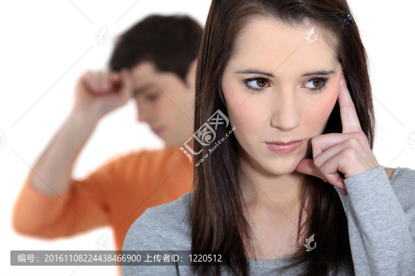 年輕夫妻的爭吵