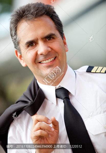 機(jī)場(chǎng)快樂飛行員-匯圖網(wǎng) www.fosd68.com 機(jī)場(chǎng)快樂飛行員