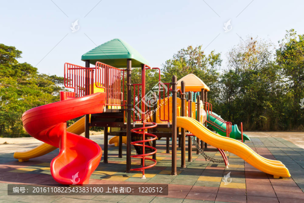 公園里的兒童游樂場