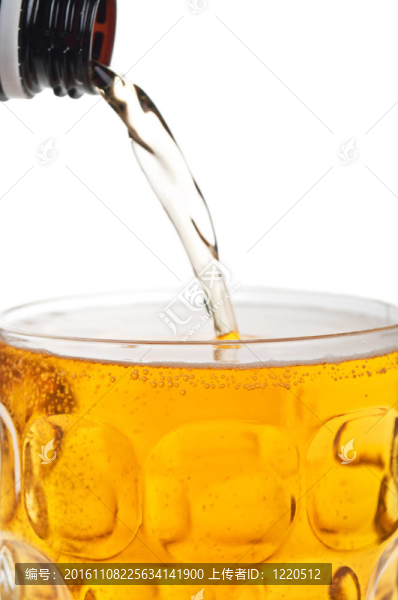 新鮮啤酒杯