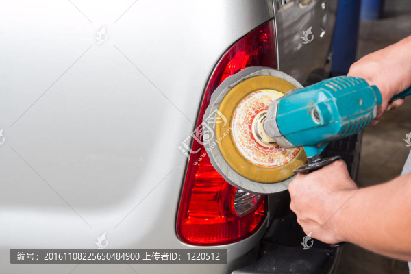 具有功率緩沖器的汽車尾燈