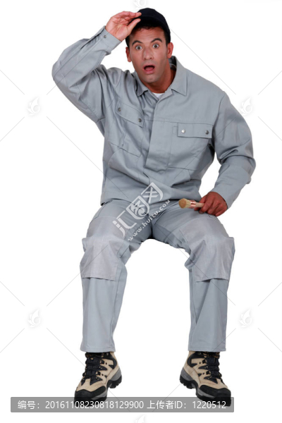 震驚的勞工；攝影棚