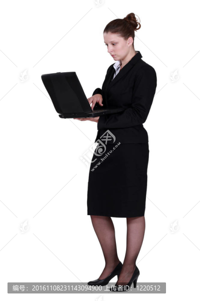 適合使用筆記本電腦的女人