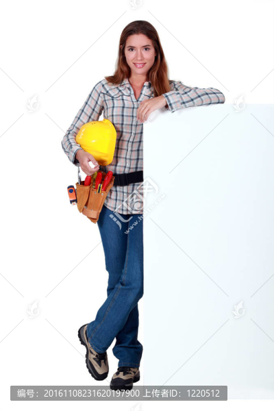廣告牌的女建筑工人。